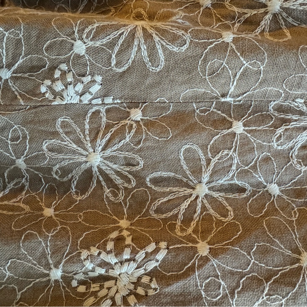 Caroll French Brand size 2/4 Floral Embroidered Linen Tan Skirt - Picture 3 of 4